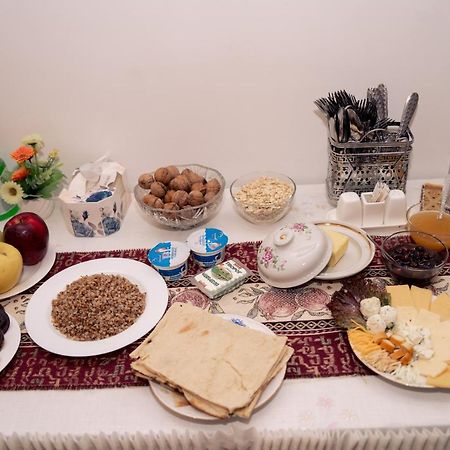 Bjnihouse, Guest House Екстер'єр фото
