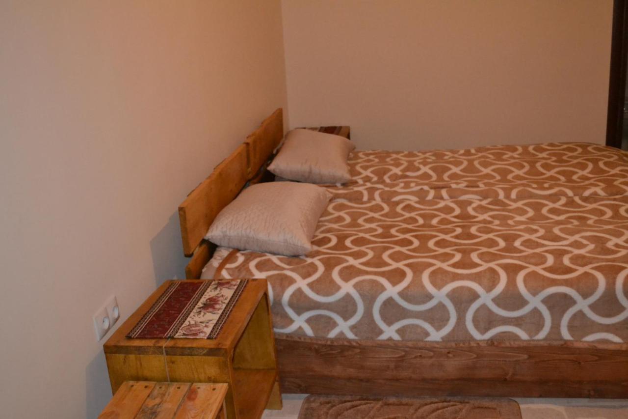 Bjnihouse, Guest House Екстер'єр фото