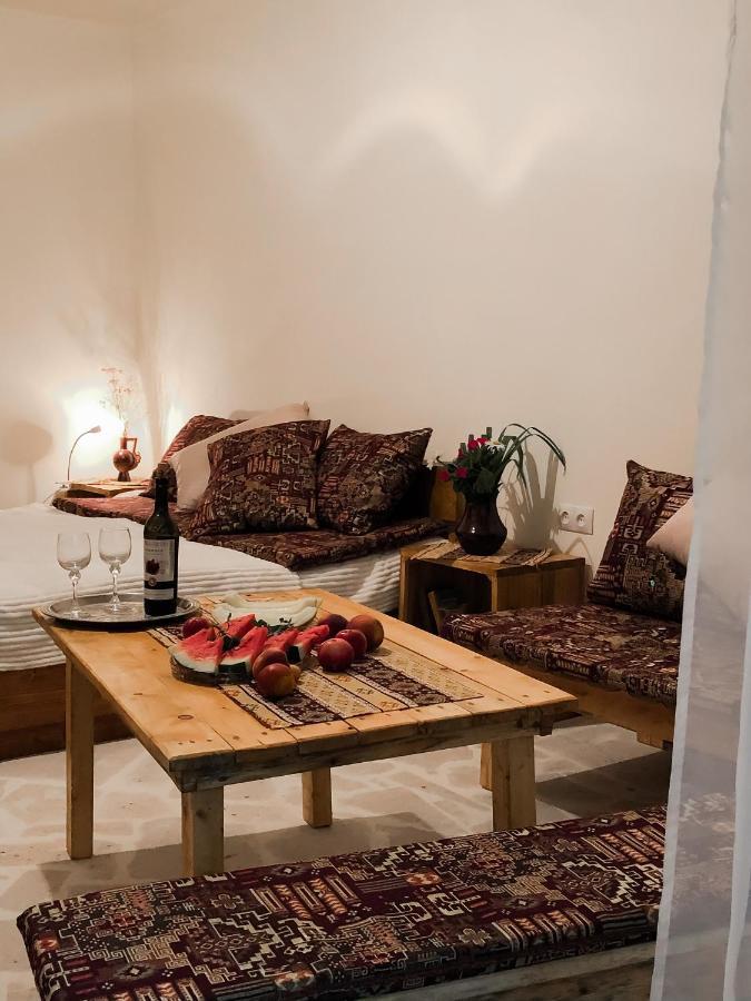 Bjnihouse, Guest House Екстер'єр фото