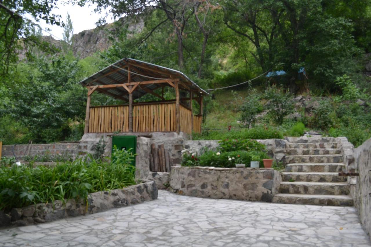Bjnihouse, Guest House Екстер'єр фото