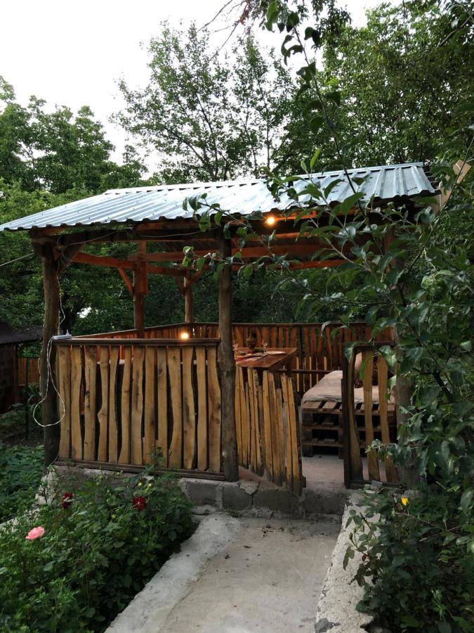 Bjnihouse, Guest House Екстер'єр фото