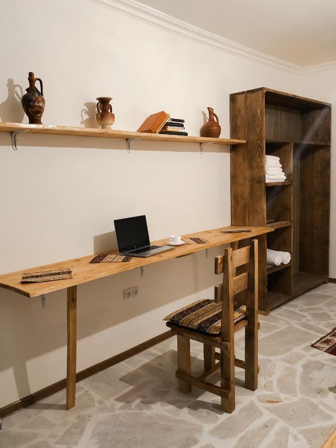 Bjnihouse, Guest House Екстер'єр фото