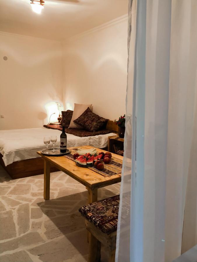 Bjnihouse, Guest House Екстер'єр фото