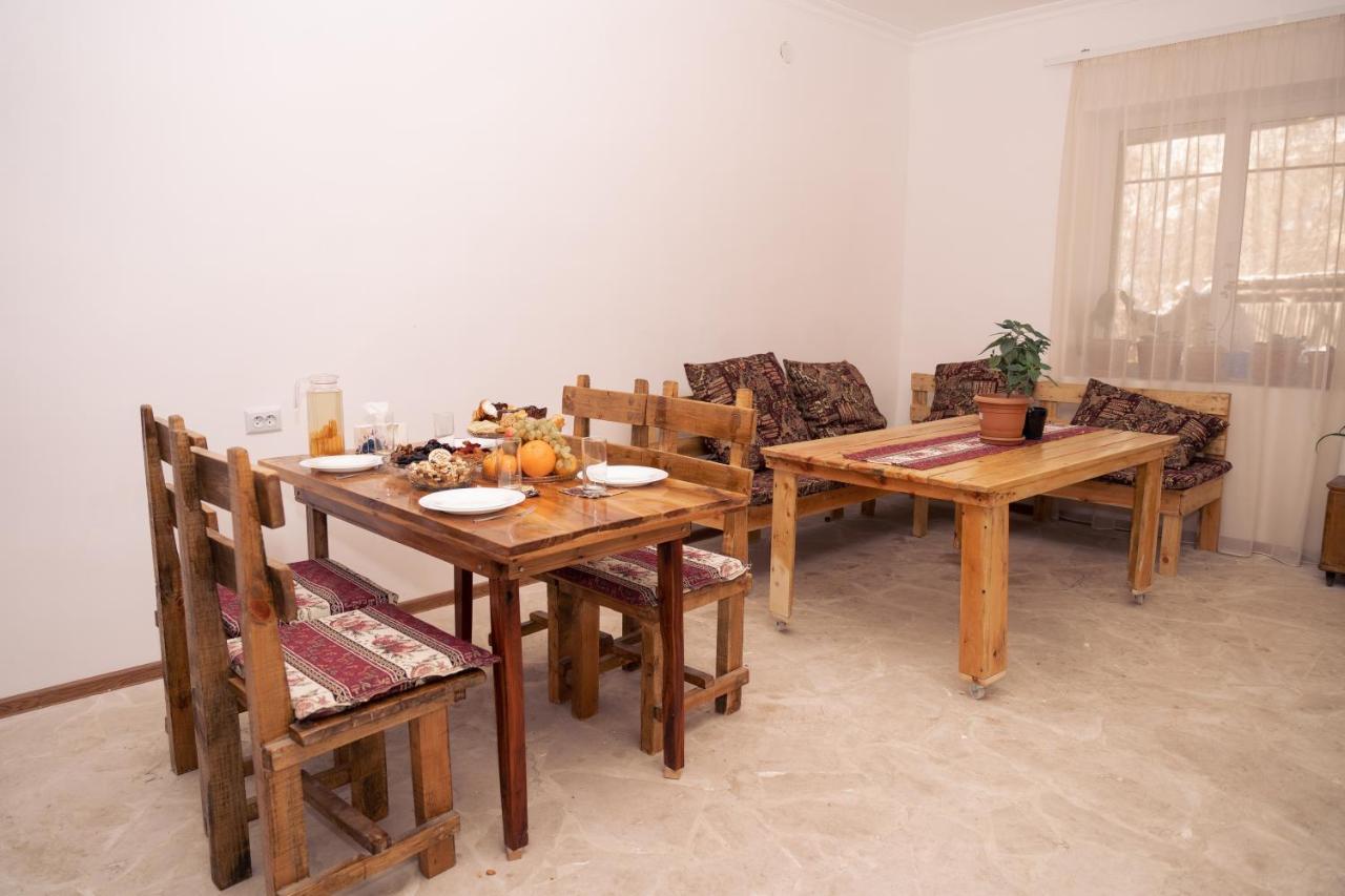 Bjnihouse, Guest House Екстер'єр фото